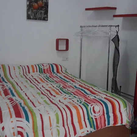 Estudio Elizondo If דירה *